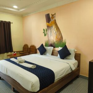 Room With 3-Time Meals